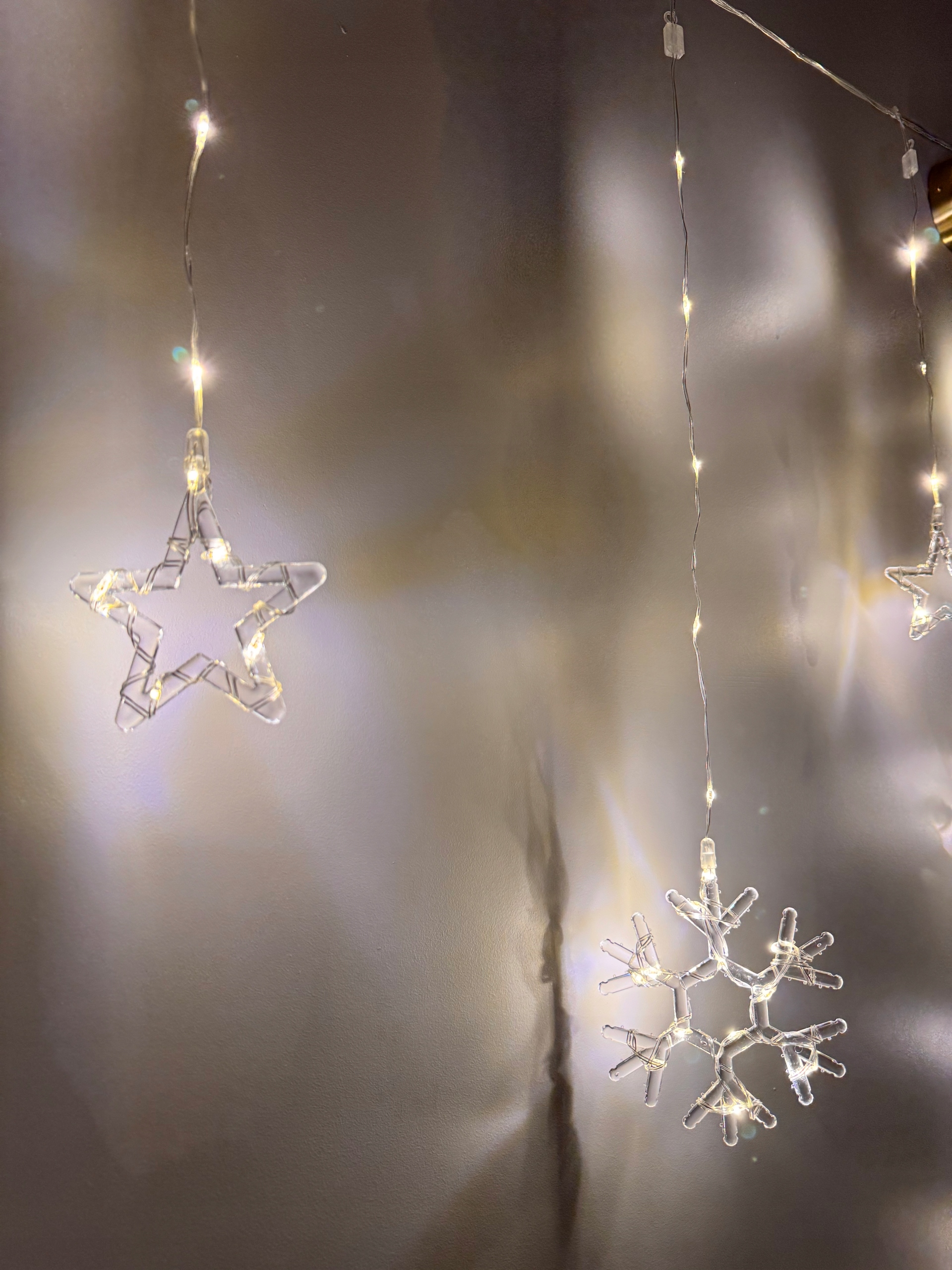 Kurtyna LED Gwiazdki Śnieżynki 10x Lampki Choinkowe Wiszące - obrazek 9