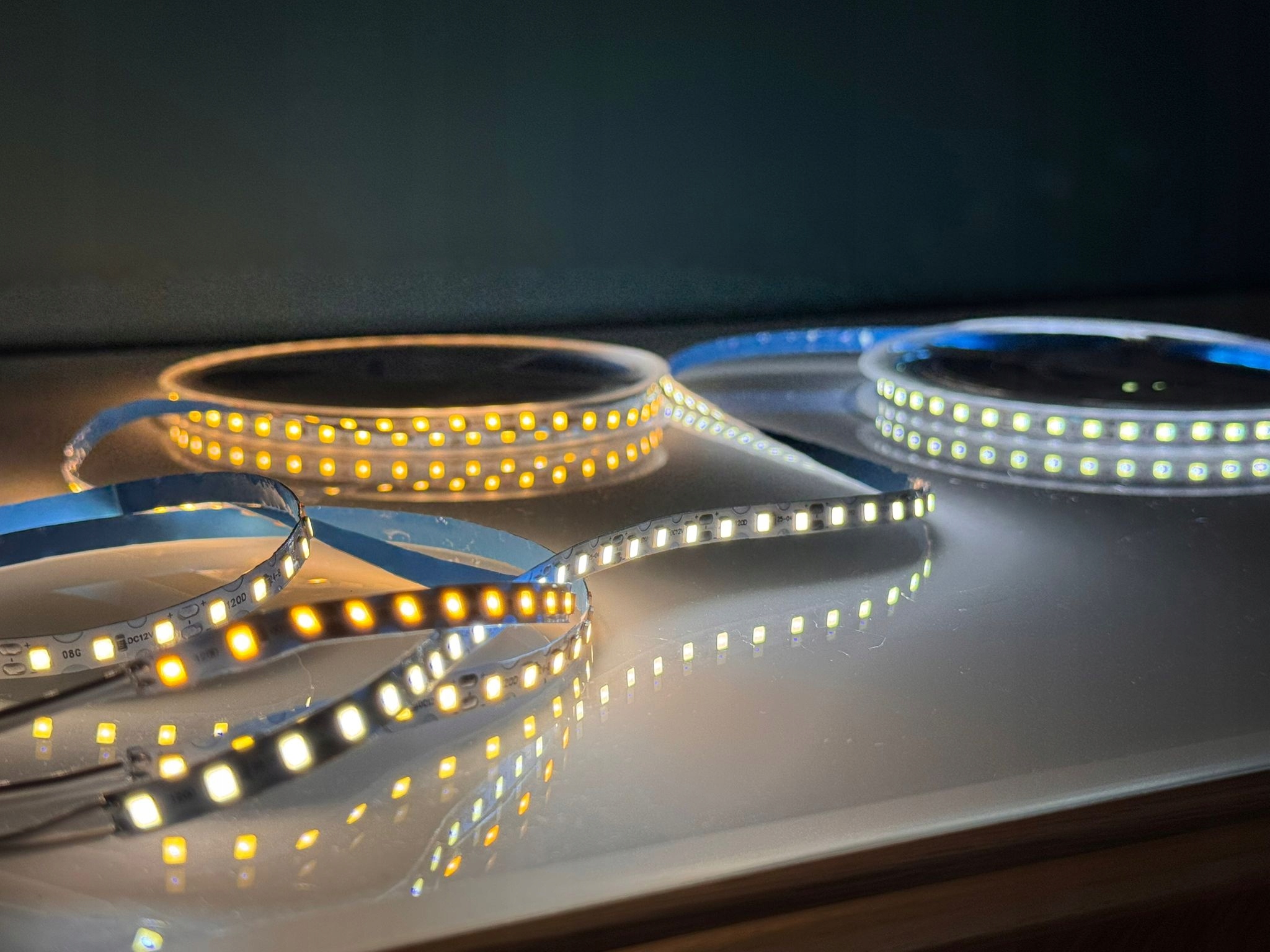 Taśma LED S-Shape 12V 10m Ice Blue 2835 SMD Elastyczna - obrazek 3