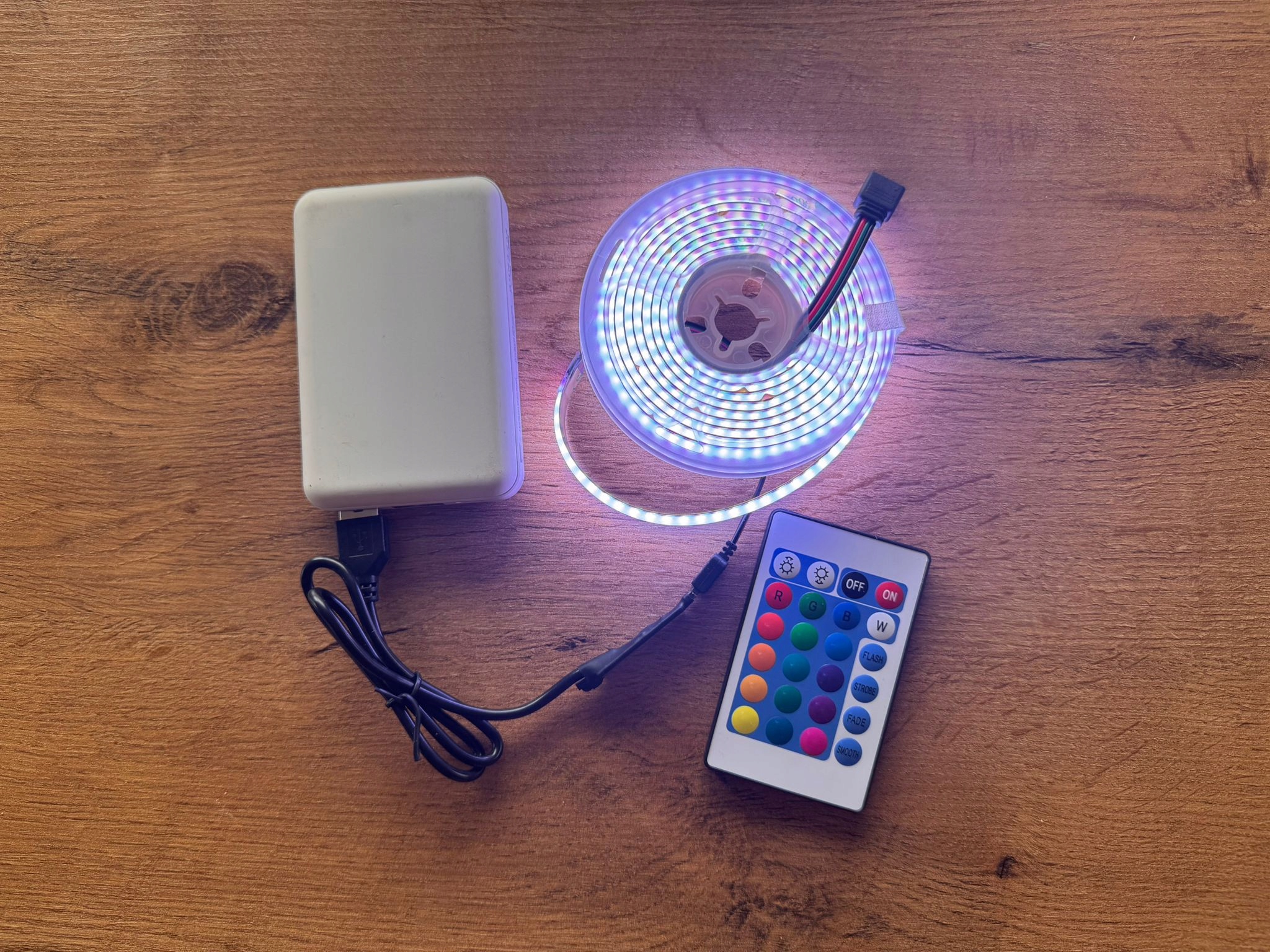 Taśma LED RGB COB 2m USB 5V z pilotem IR 24 - obrazek 6