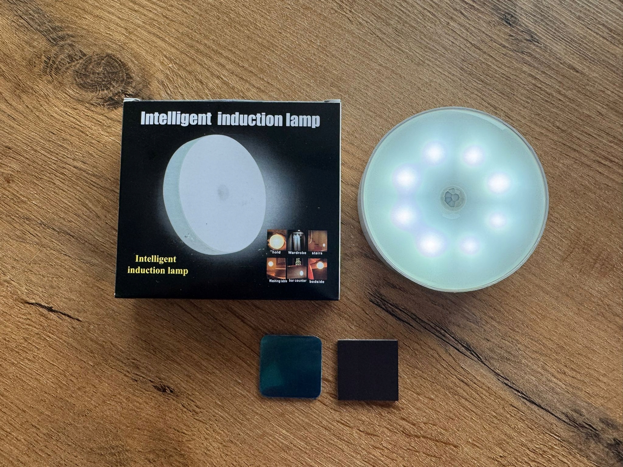 Lampka nocna LED z czujnikiem ruchu i zmierzchu USB 2w1 - obrazek 4