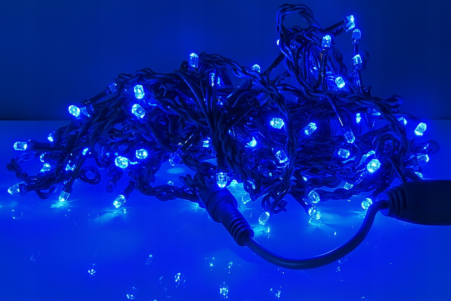 Kurtyna LED sople 440 niebieskie flash IP44 31,7 m - obrazek 4