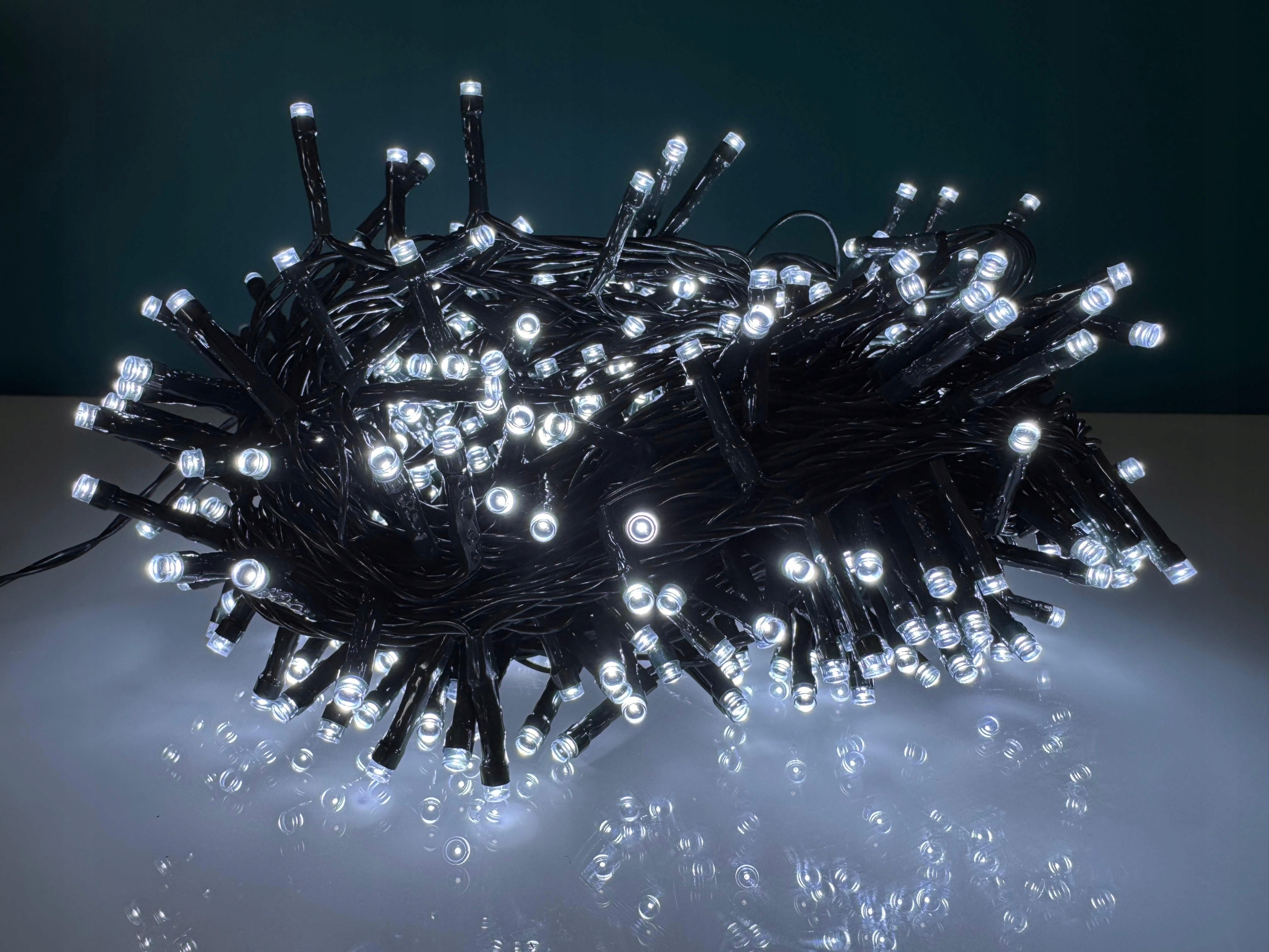 Lampki Choinkowe LED 200 Stałe Światło 15m Białe Zimne IP44 - obrazek 3